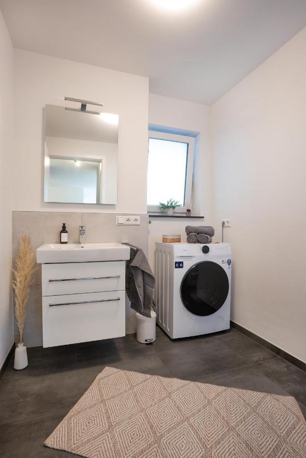 Voyage Stadtoase Am Fluss I Zentral I Freier Parkplatz I Wifi I Netflix I Aufzug Kempten Bagian luar foto